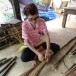 การทำไม้กวาดทางมะพร้าว บ้านหนองกระทุ่ม หมู่ 9 ตำบลเขาฉกรรจ์