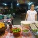 ร้านโส เมี่ยงสด ปอเปี๊ยะทอด แหนมคลุก ตลาดโต้รุ่งสวนรัก 