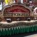 รถพนมพระจากเปลือกหอยธรรมชาติ