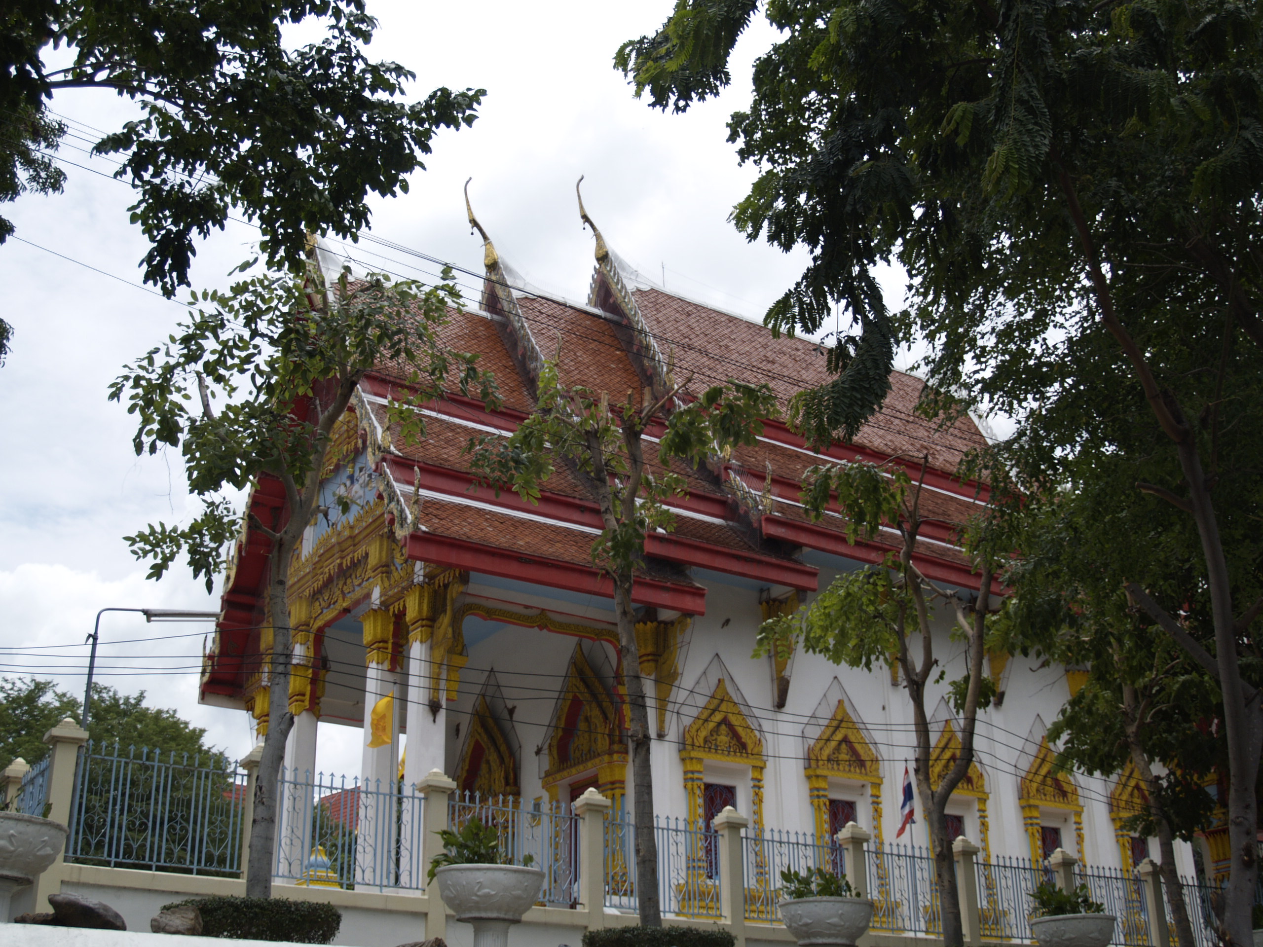 วัดเขาวงพระจันทร์