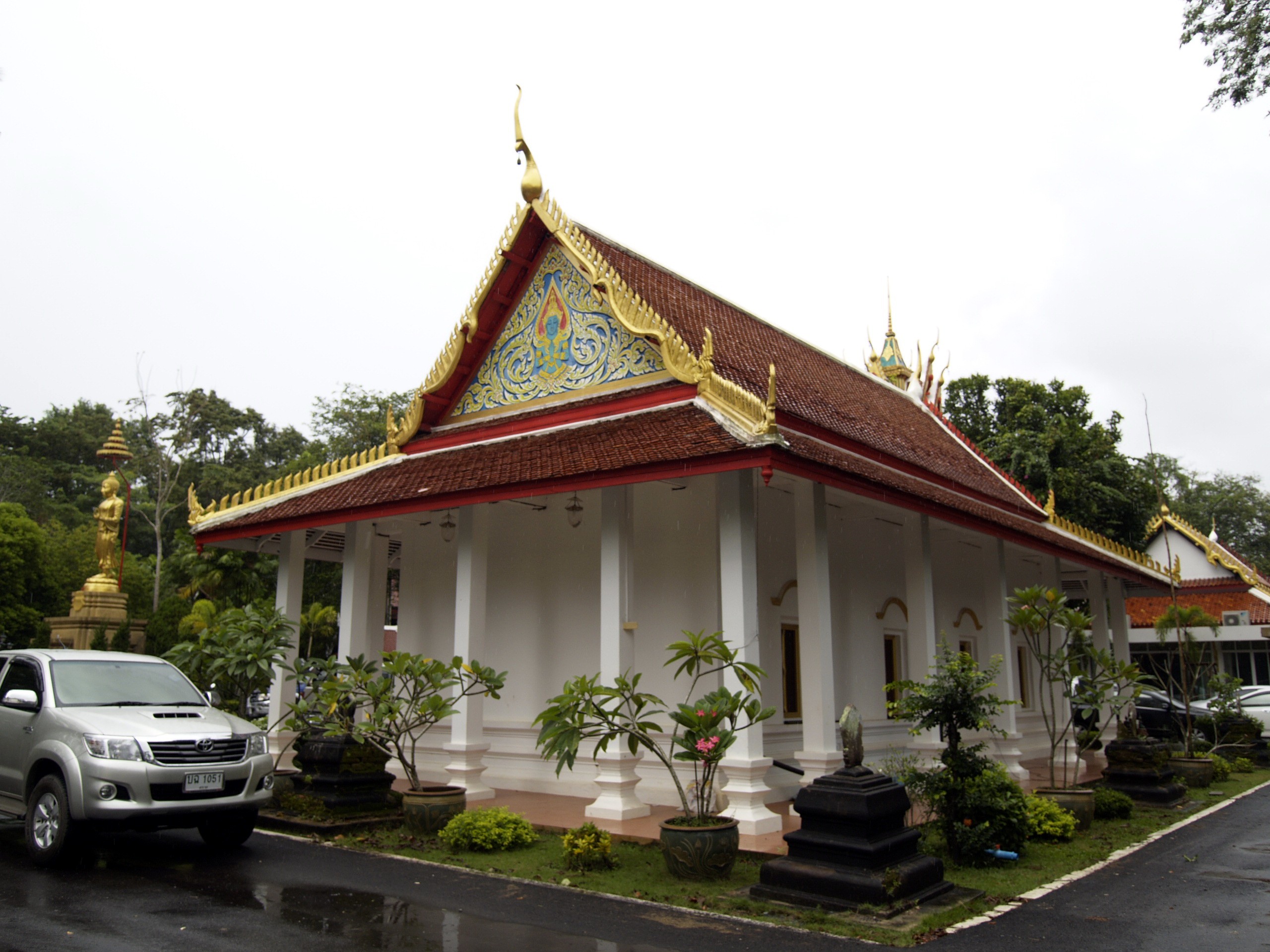 พระอุโบสถเก่า(วิหารหลวงพ่อไม้)