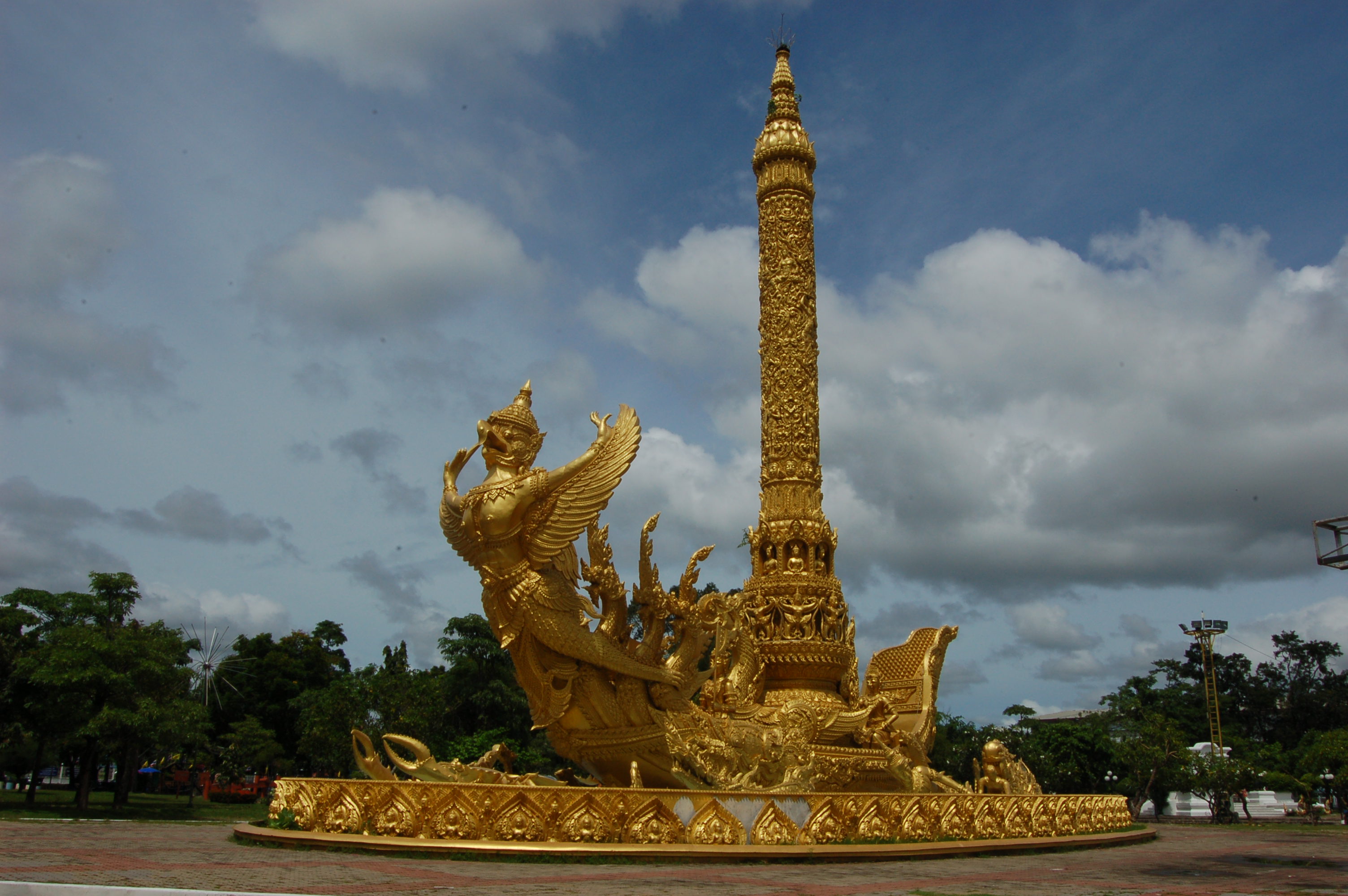 เทียนพรรษาเฉลิมพระเกียรติ